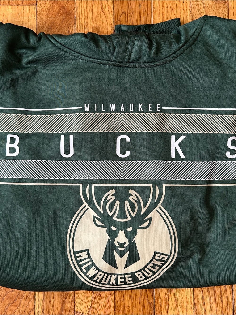Men’s Milwaukee Bucks Dark Green Graphic Sweatshirt Size XL